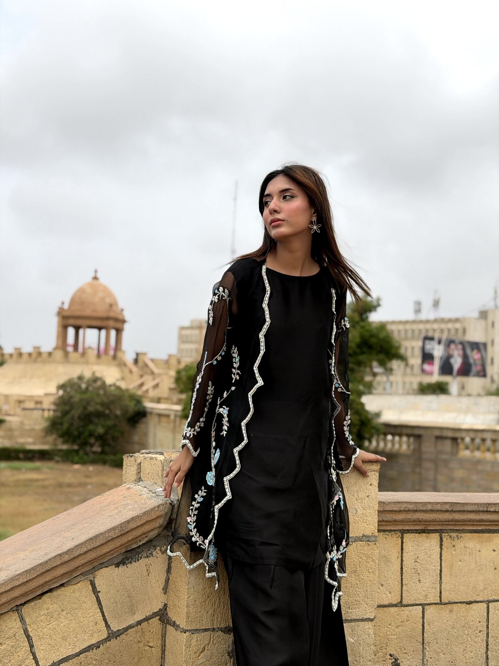Noor Black